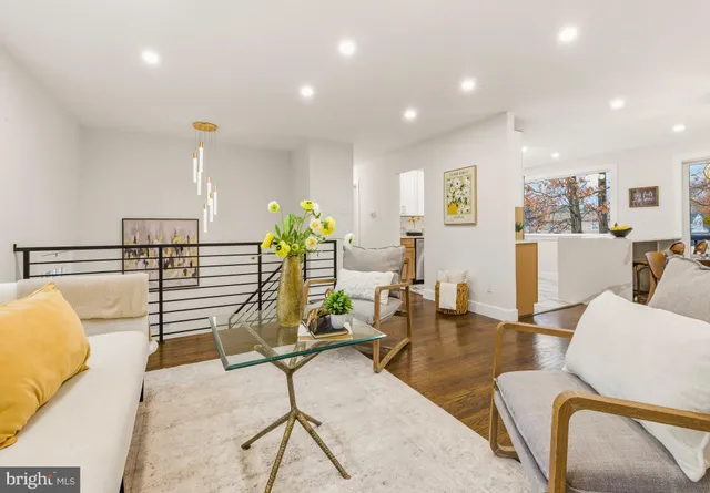 $449,000 | 371 Wedgewood Drive, Blackwood, NJ 08012