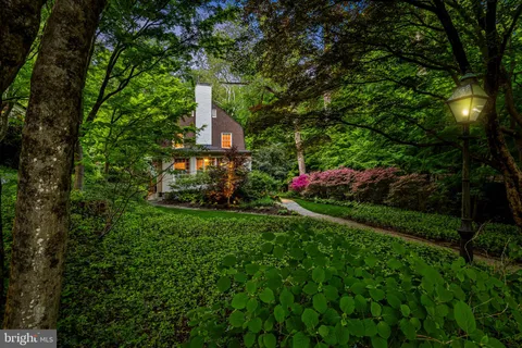 $880,000 | 401 Edgevale Road, Baltimore, MD 21210