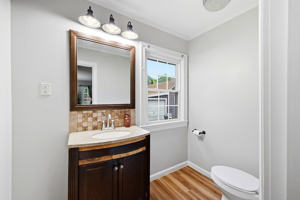 15 Lucerne Road Springfield, MA 01119 - Photo 9 of 22