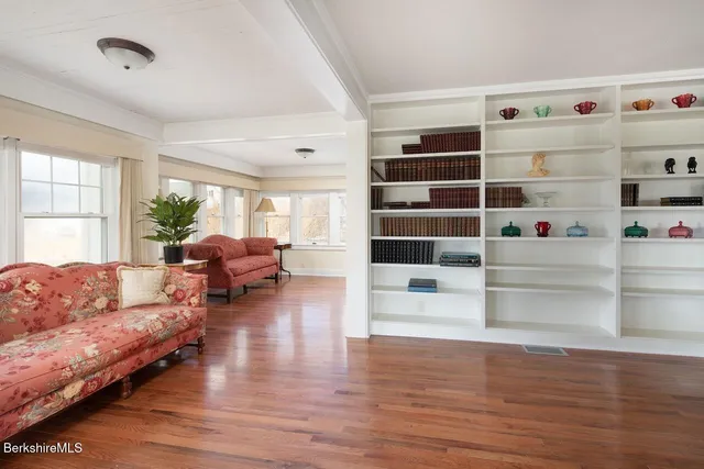 $1,275,000 | 1669 Silver Street, Sheffield, MA 01257