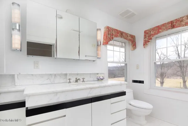 $1,275,000 | 1669 Silver Street, Sheffield, MA 01257