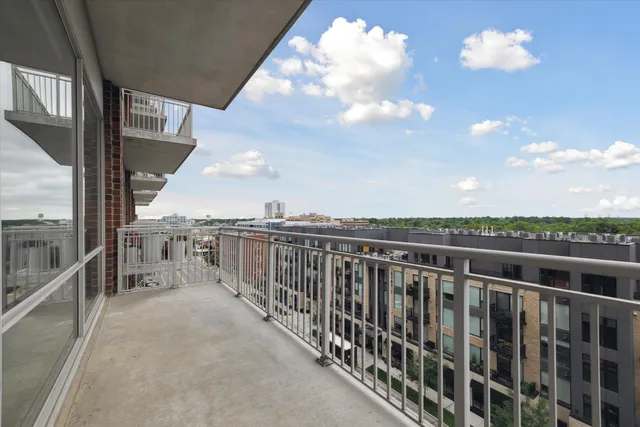 $2,450 | 350 North Main Street, Unit 603, Royal Oak, MI 48067