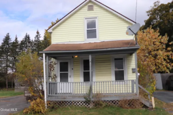 $125,000 | 5 Carey Avenue, Hoosick Falls, NY 12090