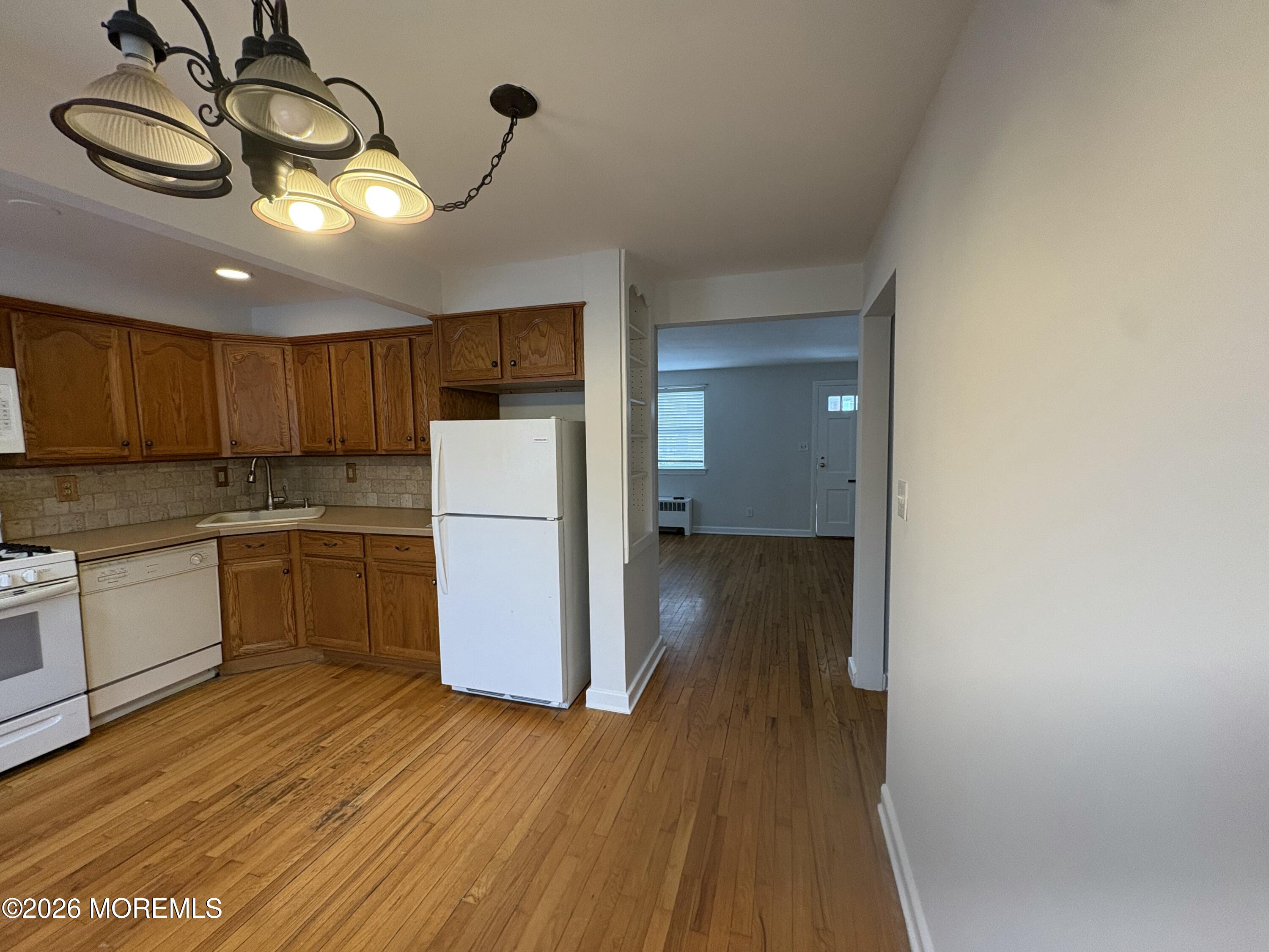 75 Manor Drive, Unit 75 Red Bank, NJ 07701 - Photo 3 of 16 .