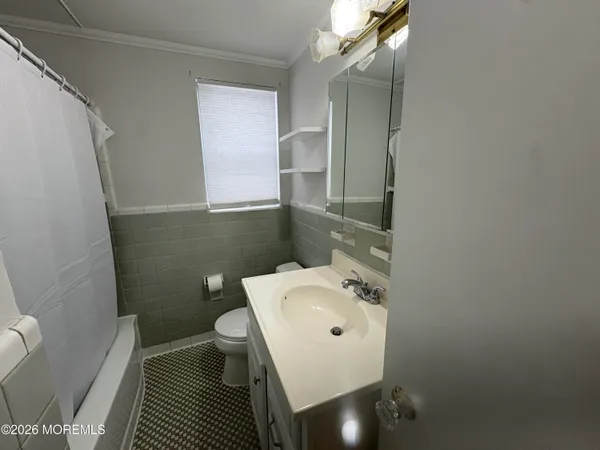 $2,500 | 75 Manor Drive, Unit 75, Red Bank, NJ 07701