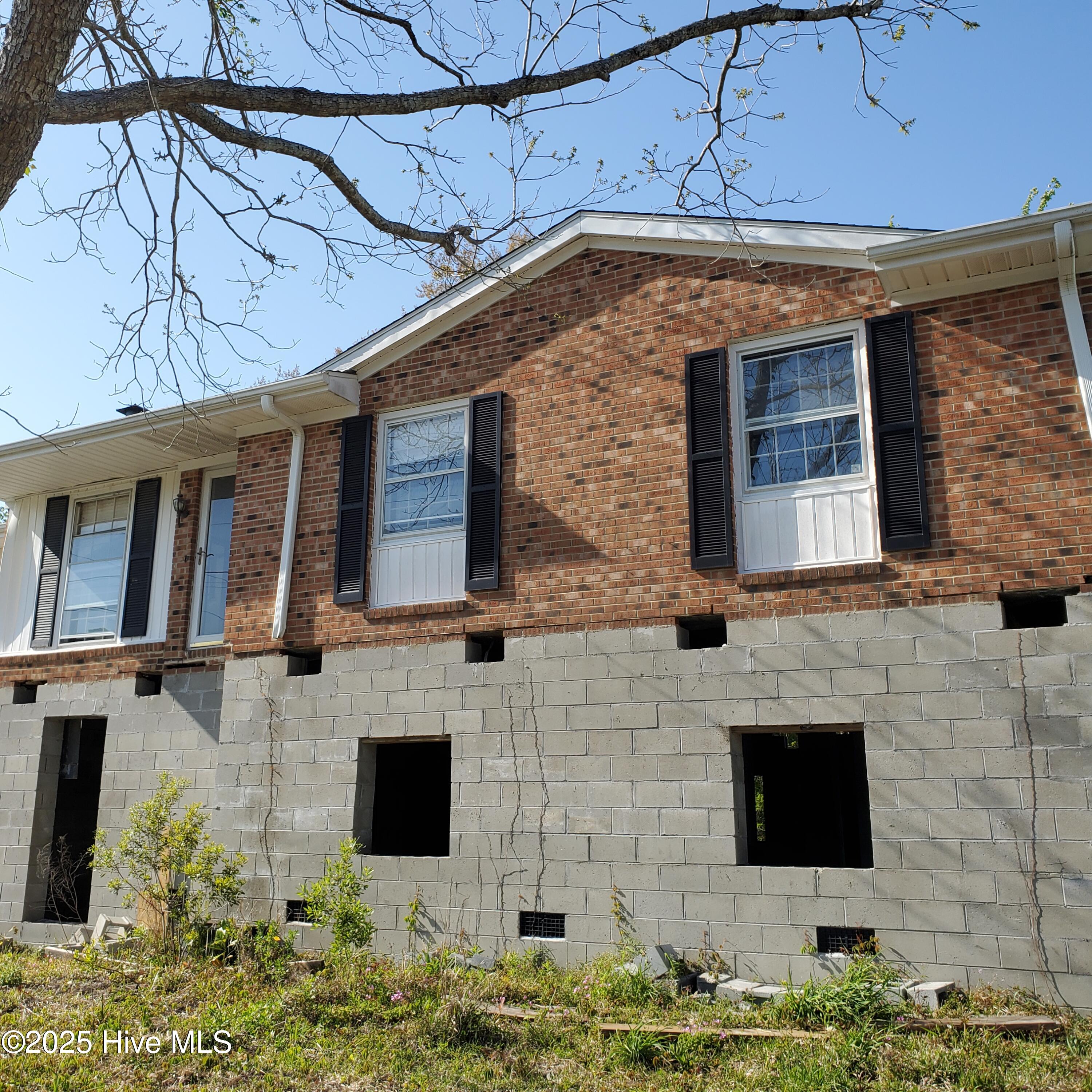 114 Graham Road Newport, NC 28570 - Photo 2 of 3 20250414_164037