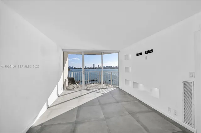 $3,350 | 7601 East Treasure Drive, Unit 920, North Bay Village, FL 33141