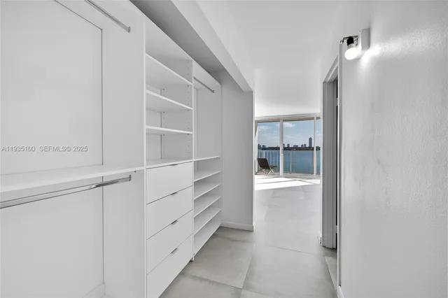 $3,350 | 7601 East Treasure Drive, Unit 920, North Bay Village, FL 33141