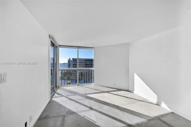 $3,350 | 7601 East Treasure Drive, Unit 920, North Bay Village, FL 33141