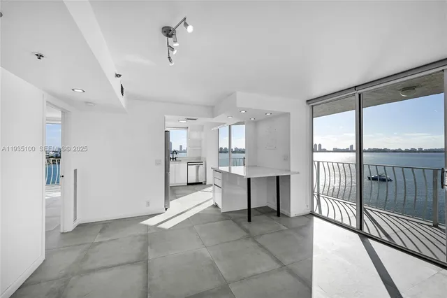 $3,350 | 7601 East Treasure Drive, Unit 920, North Bay Village, FL 33141