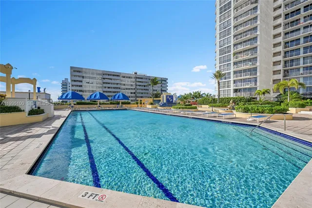 $3,350 | 7601 East Treasure Drive, Unit 920, North Bay Village, FL 33141