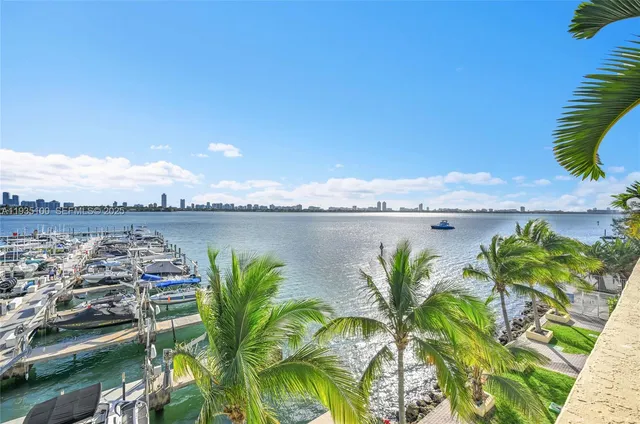 $3,350 | 7601 East Treasure Drive, Unit 920, North Bay Village, FL 33141