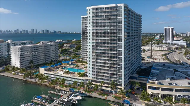 $3,350 | 7601 East Treasure Drive, Unit 920, North Bay Village, FL 33141