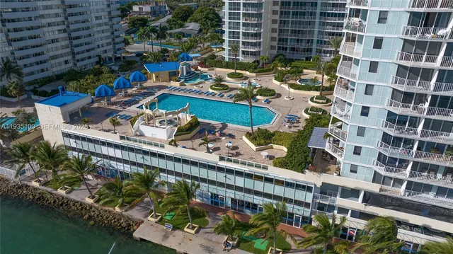 $3,350 | 7601 East Treasure Drive, Unit 920, North Bay Village, FL 33141