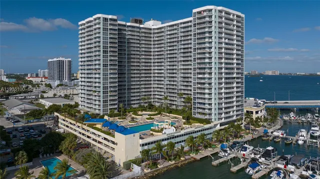 $3,350 | 7601 East Treasure Drive, Unit 920, North Bay Village, FL 33141