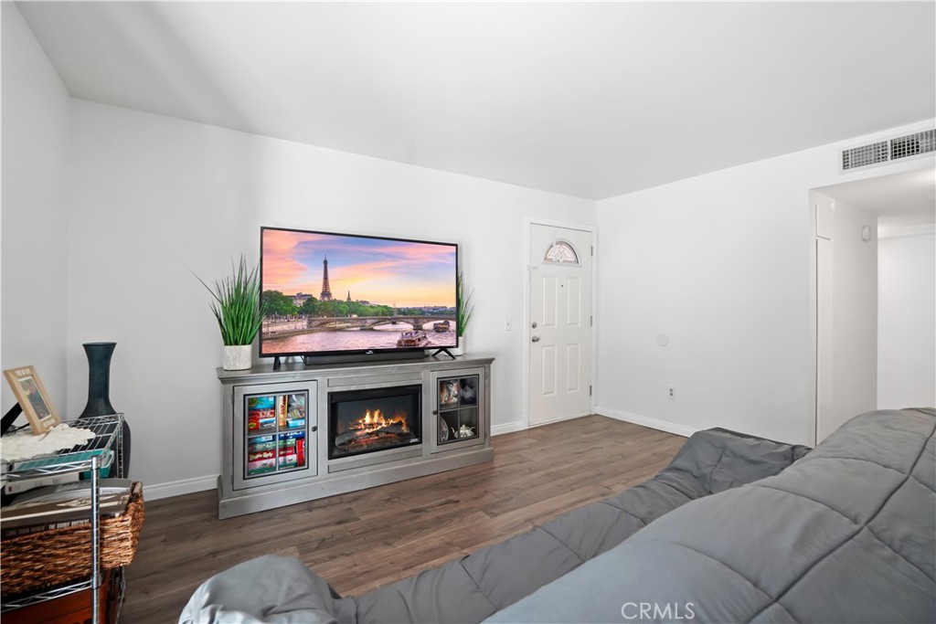 10331 Lindley Avenue, Unit 150 Porter Ranch, CA 91326 - Photo 4 of 27