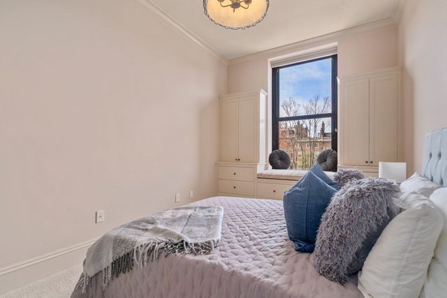 $1,350,000 | 160 Commonwealth Avenue, Unit 314, Boston, MA 02116