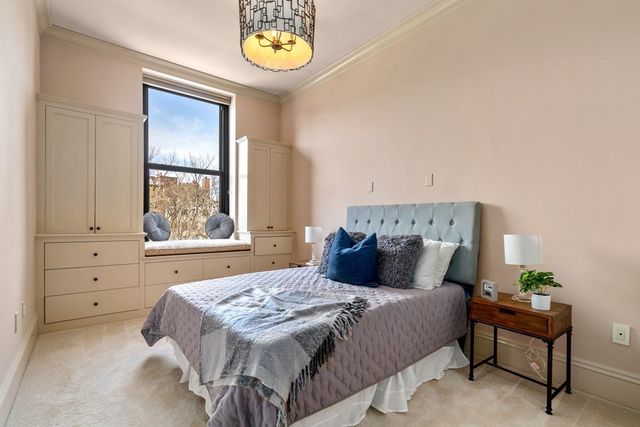 $1,350,000 | 160 Commonwealth Avenue, Unit 314, Boston, MA 02116