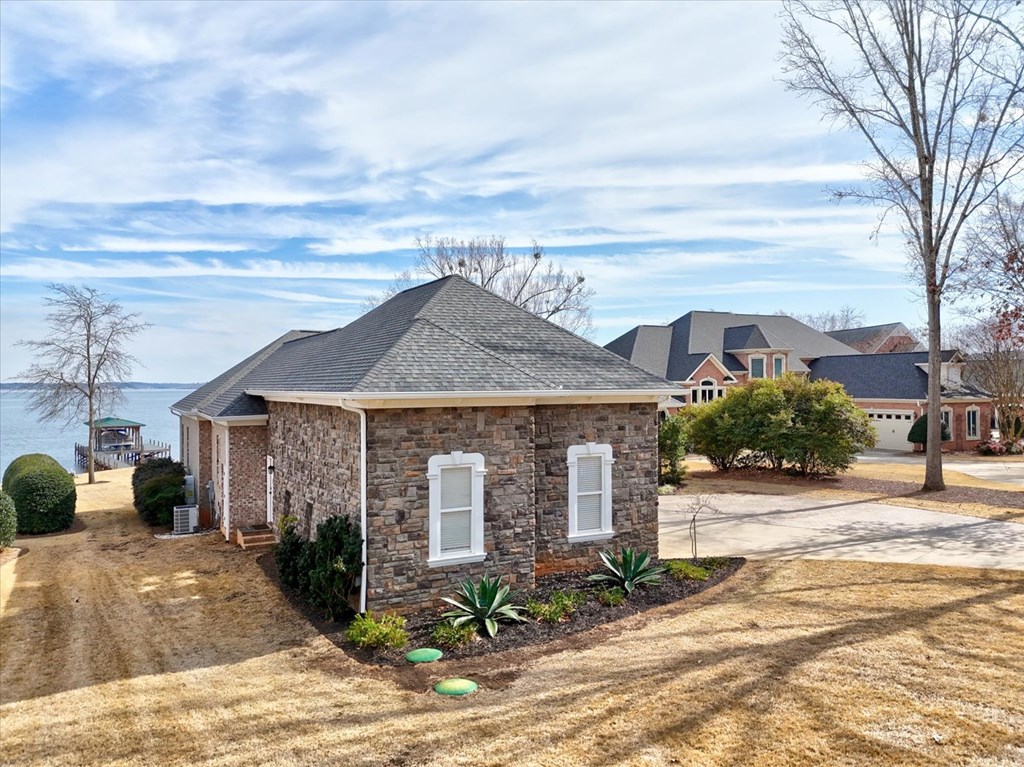 244 Compass Point Ninety Six, SC 29666 - Photo 41 of 60 Gallery Image 41