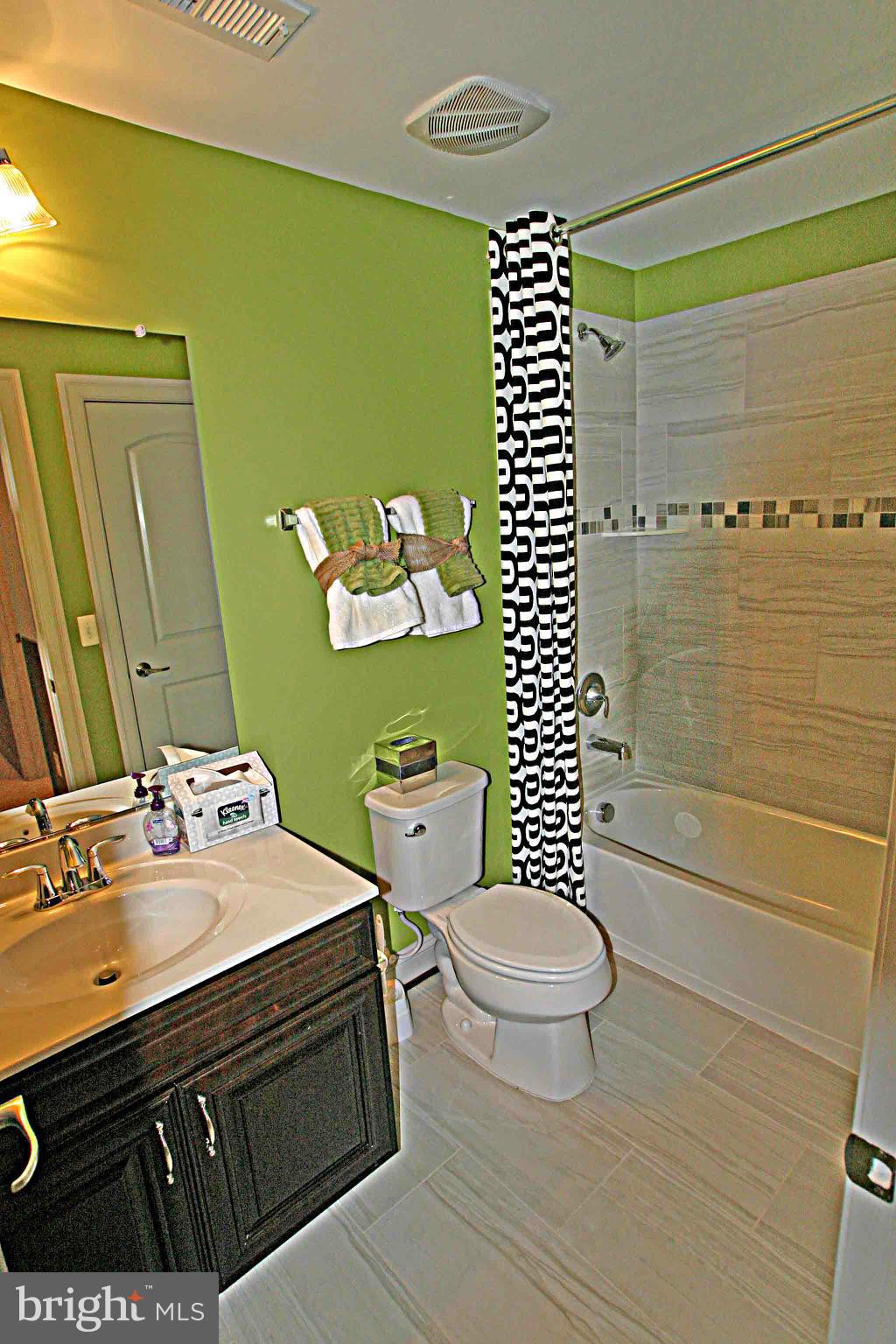 14716 Bell Tower Road Woodbridge, VA 22193 - Photo 16 of 28 Bath