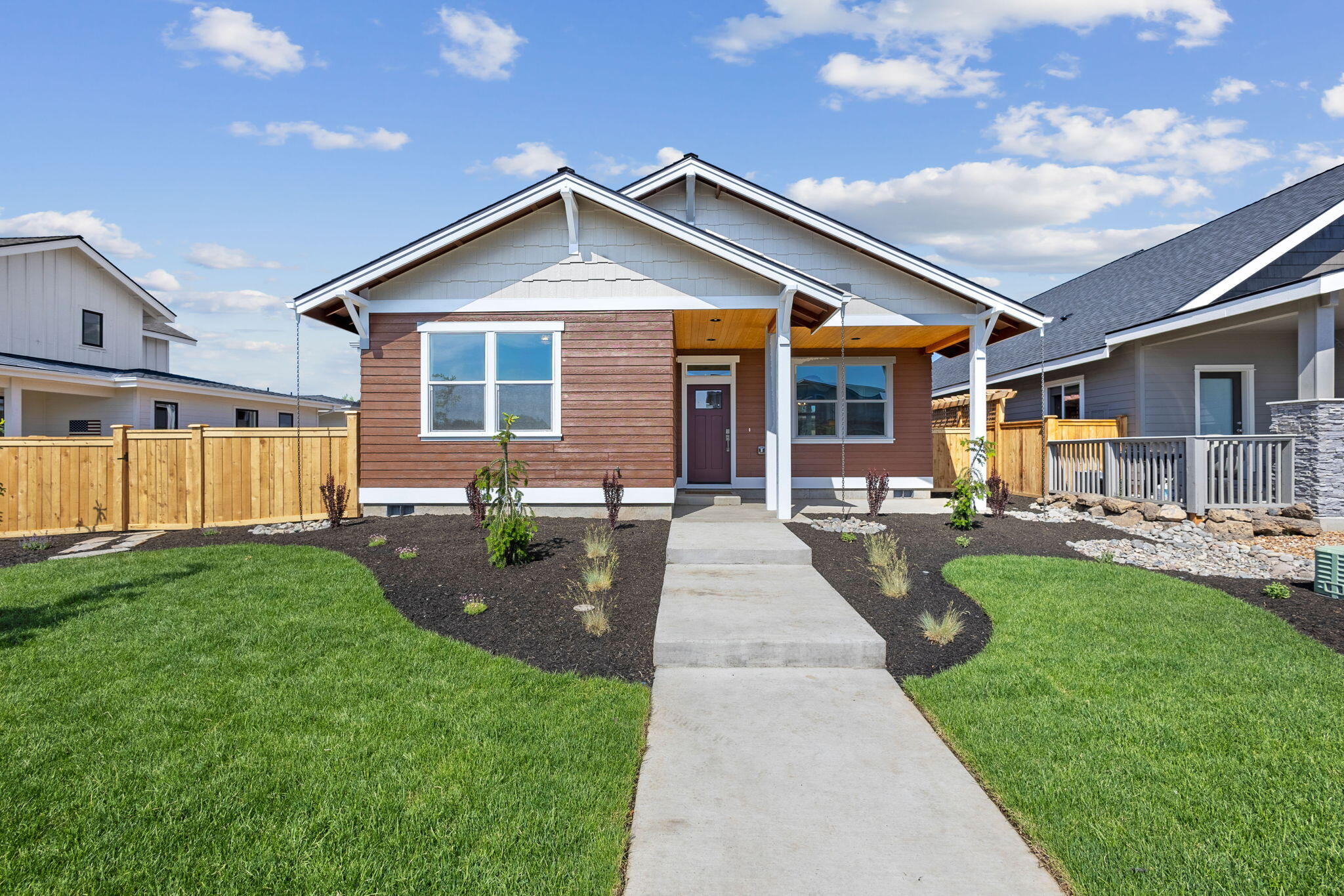 681 Northwest 13th Street Redmond, OR 97756 - Photo 2 of 33 2-web-or-mls-682 NW 13th st, Redmond (2