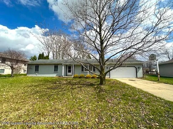 $258,500 | 1584 Stonehaven Drive, Holt, MI 48842