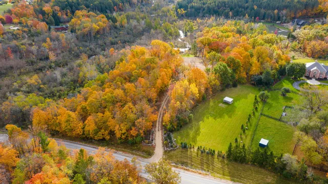 $1,100,000 | 3811 County Highway, Slinger, WI 53086