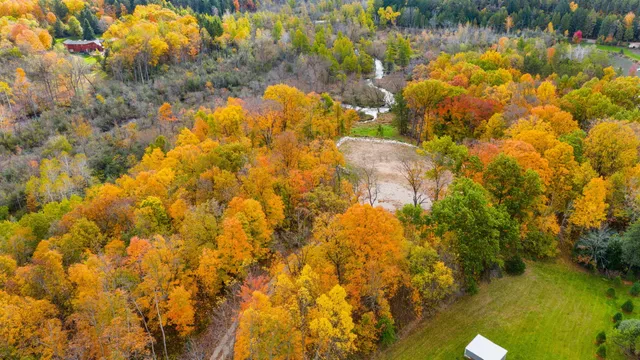 $1,100,000 | 3811 County Highway, Slinger, WI 53086