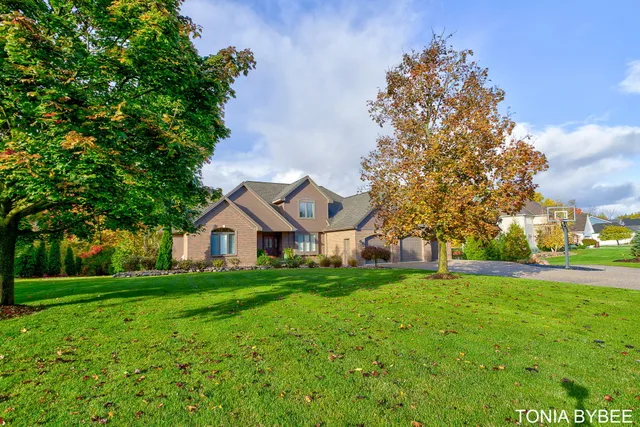 $994,000 | 3445 Elk Drive, Zeeland, MI 49464