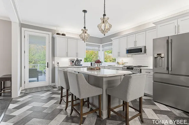 $994,000 | 3445 Elk Drive, Zeeland, MI 49464