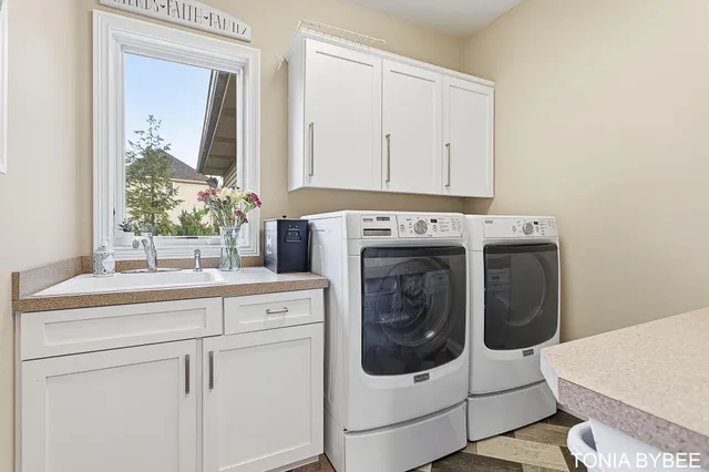 $994,000 | 3445 Elk Drive, Zeeland, MI 49464