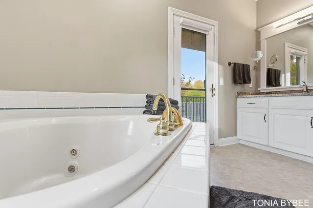 $994,000 | 3445 Elk Drive, Zeeland, MI 49464