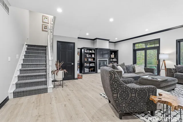 $994,000 | 3445 Elk Drive, Zeeland, MI 49464