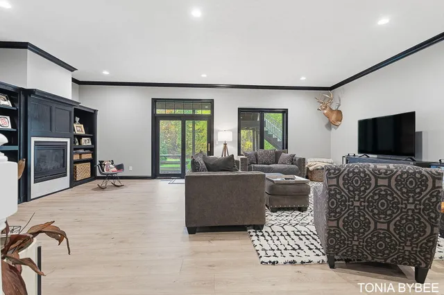 $994,000 | 3445 Elk Drive, Zeeland, MI 49464