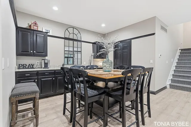 $994,000 | 3445 Elk Drive, Zeeland, MI 49464