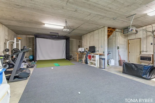 $994,000 | 3445 Elk Drive, Zeeland, MI 49464