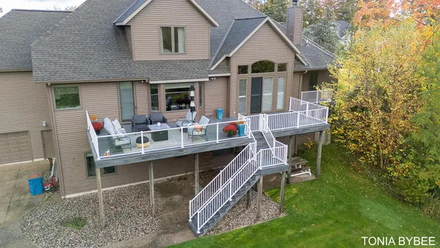 $994,000 | 3445 Elk Drive, Zeeland, MI 49464