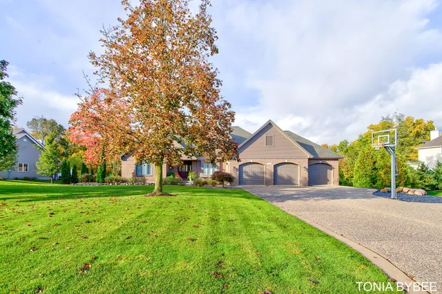 $994,000 | 3445 Elk Drive, Zeeland, MI 49464