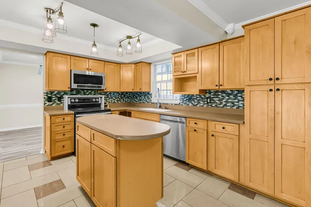 $3,000 | 121 Sully Street, Goose Creek, SC 29445