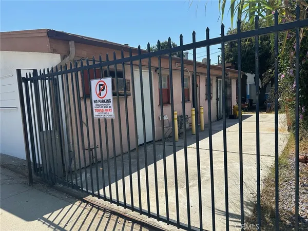 $899,000 | 16401-16407 New Hampshire Avenue, Gardena, CA 90247