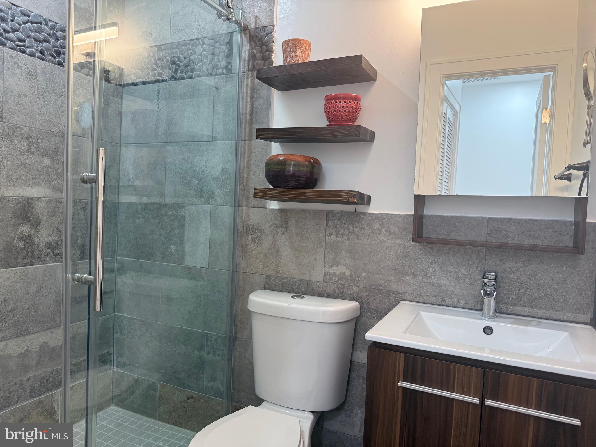 1113 Holbrook Terrace Northeast Washington, DC 20002 - Photo 35 of 72