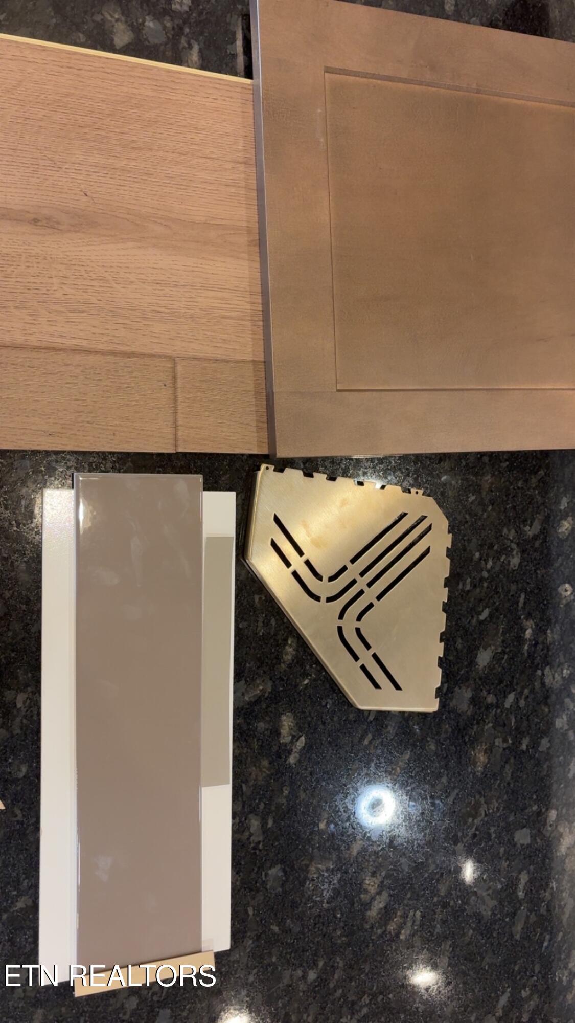 1849 Hickory Reserve Road Knoxville, TN 37932 - Photo 15 of 18 121 HC Bath 3