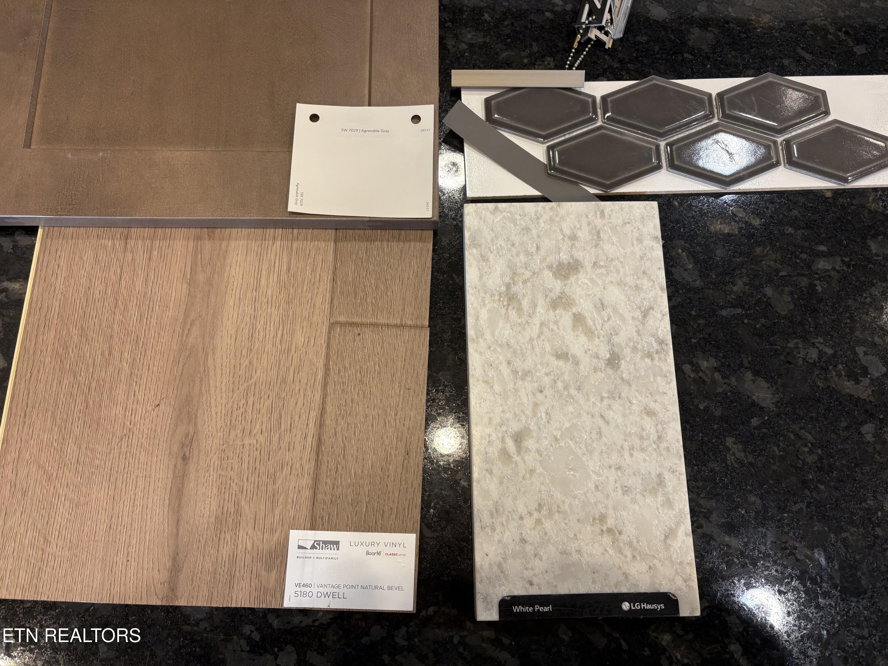 1849 Hickory Reserve Road Knoxville, TN 37932 - Photo 17 of 18 121 HC Interior