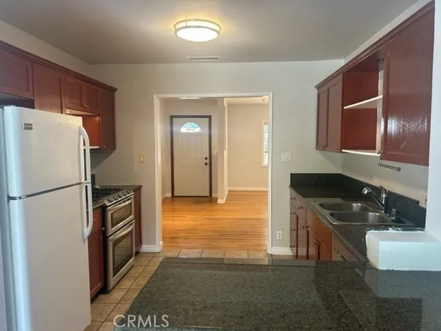 $4,100 | 17404 Burma Street, Encino, CA 91316