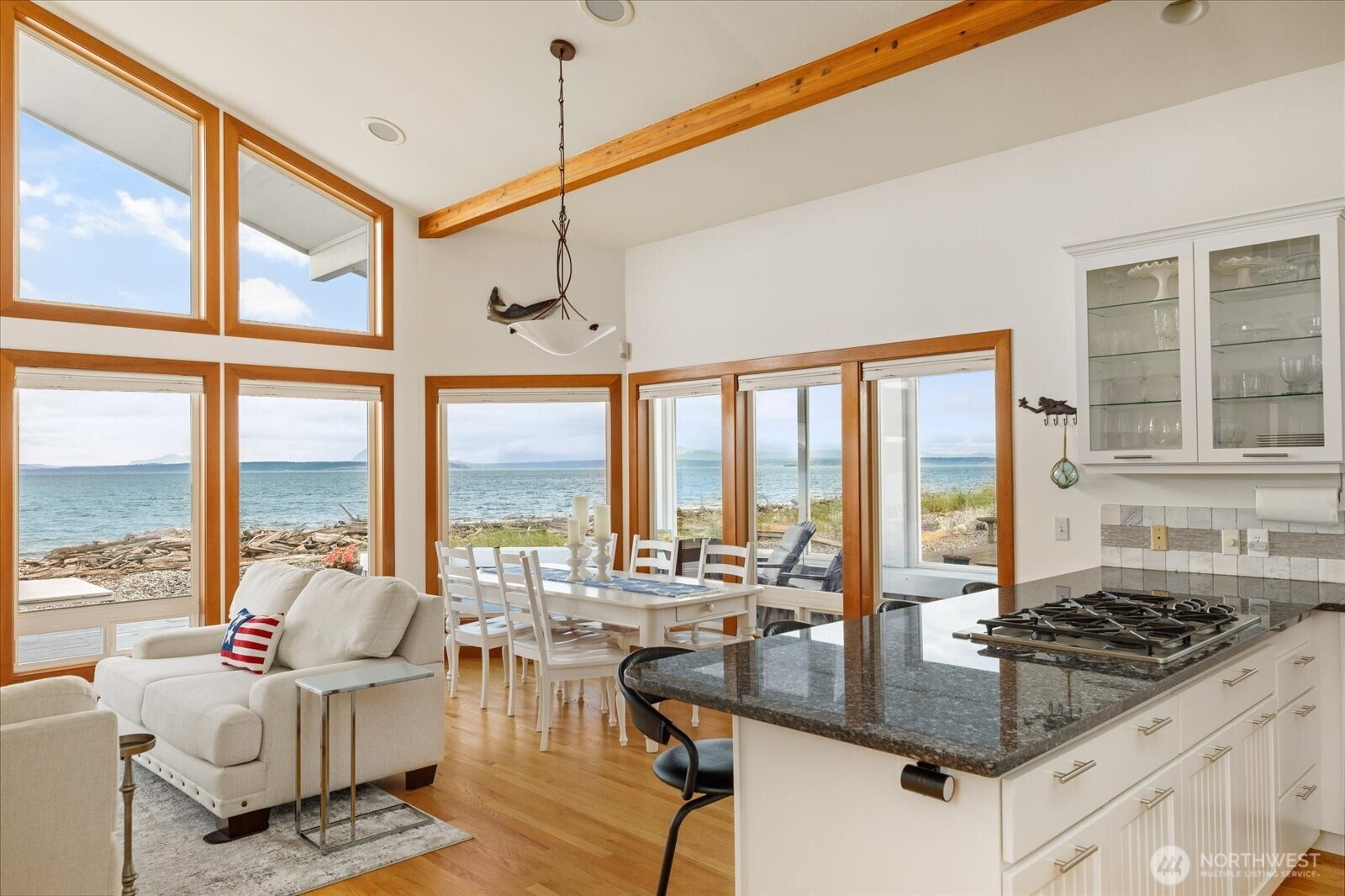 333 Keystone Avenue Coupeville, WA 98239 - Photo 8 of 40