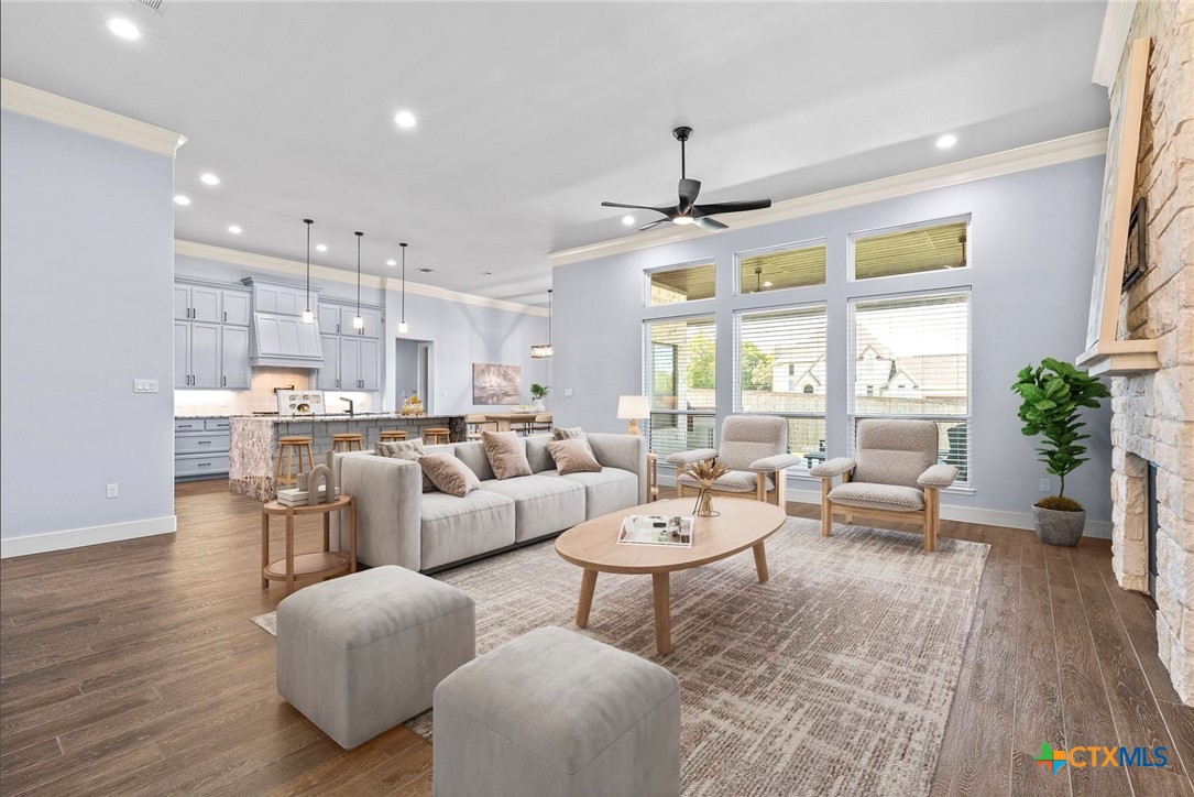 1606 Alta Vista Loop Temple, TX 76502 - Photo 2 of 48 a living room with furniture and a large window