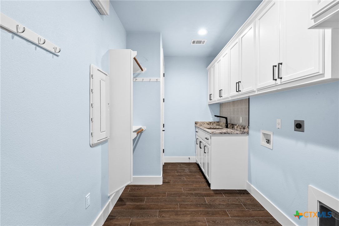 1606 Alta Vista Loop Temple, TX 76502 - Photo 32 of 48