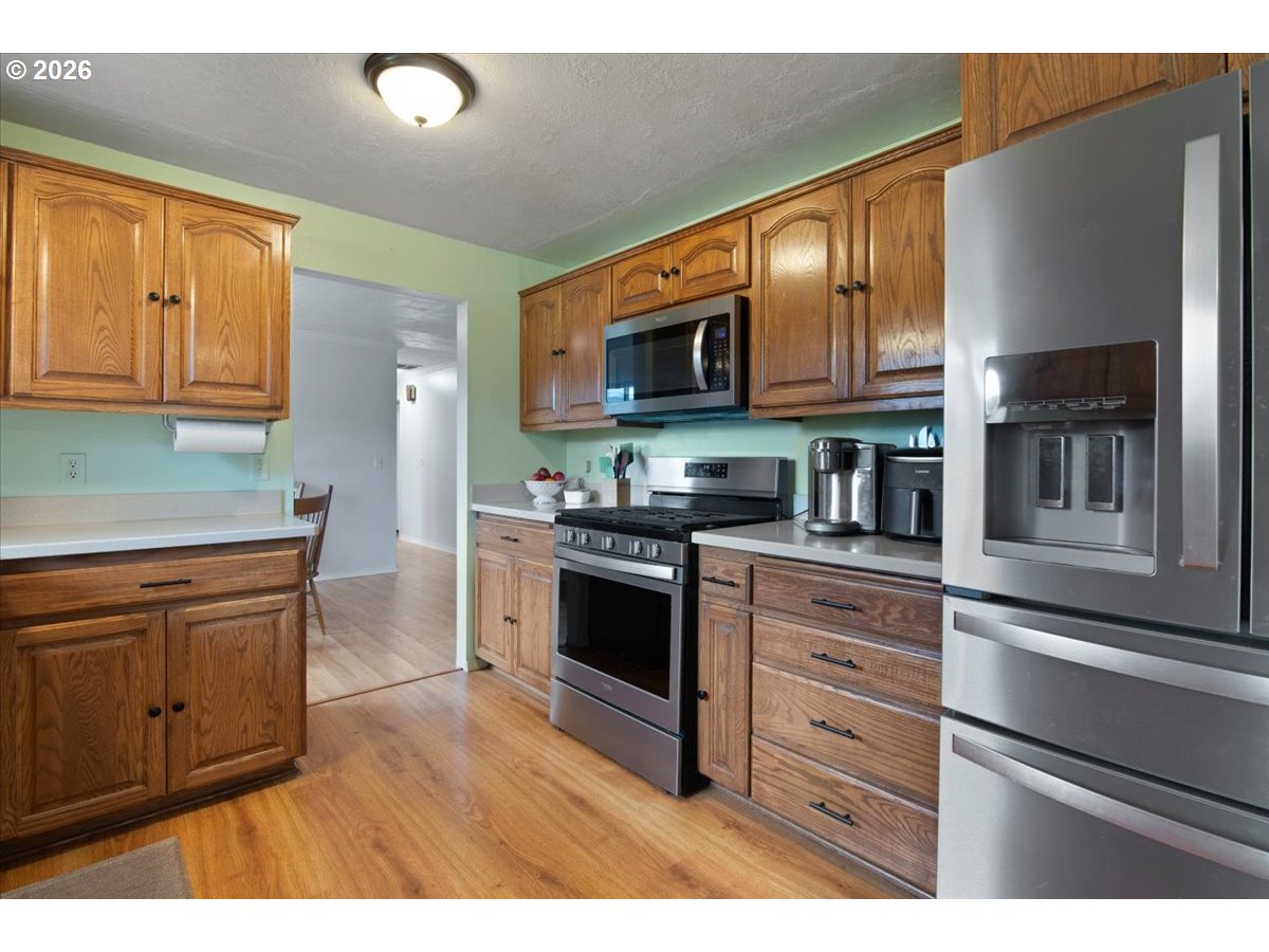 247 Cedar Street Lyons, OR 97358 - Photo 12 of 35