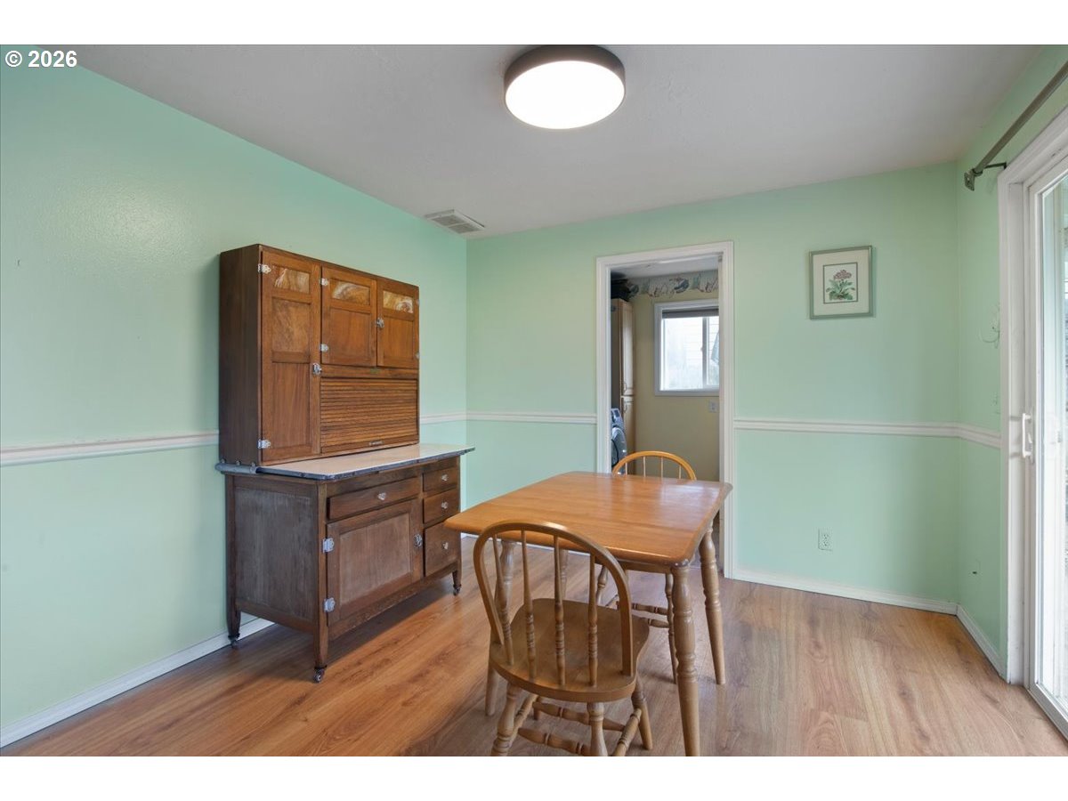 247 Cedar Street Lyons, OR 97358 - Photo 15 of 35