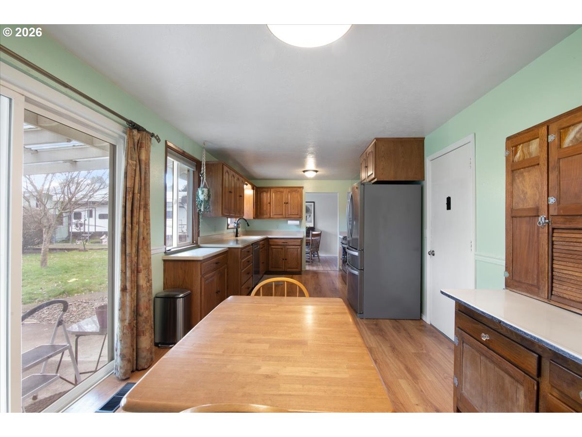 247 Cedar Street Lyons, OR 97358 - Photo 16 of 35